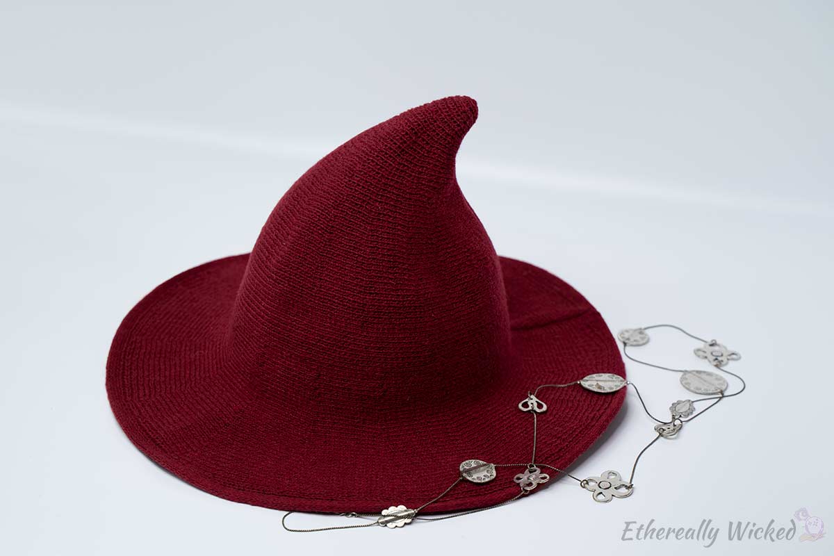 The Modern Witches Hat - Spring Edition - PlanetShopper